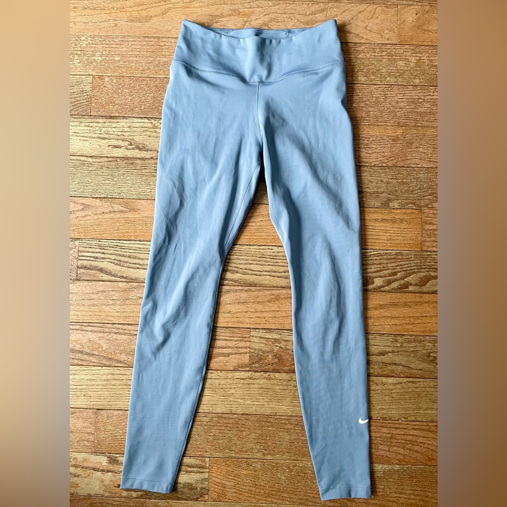 Nike dri-fit mid rise leggings small